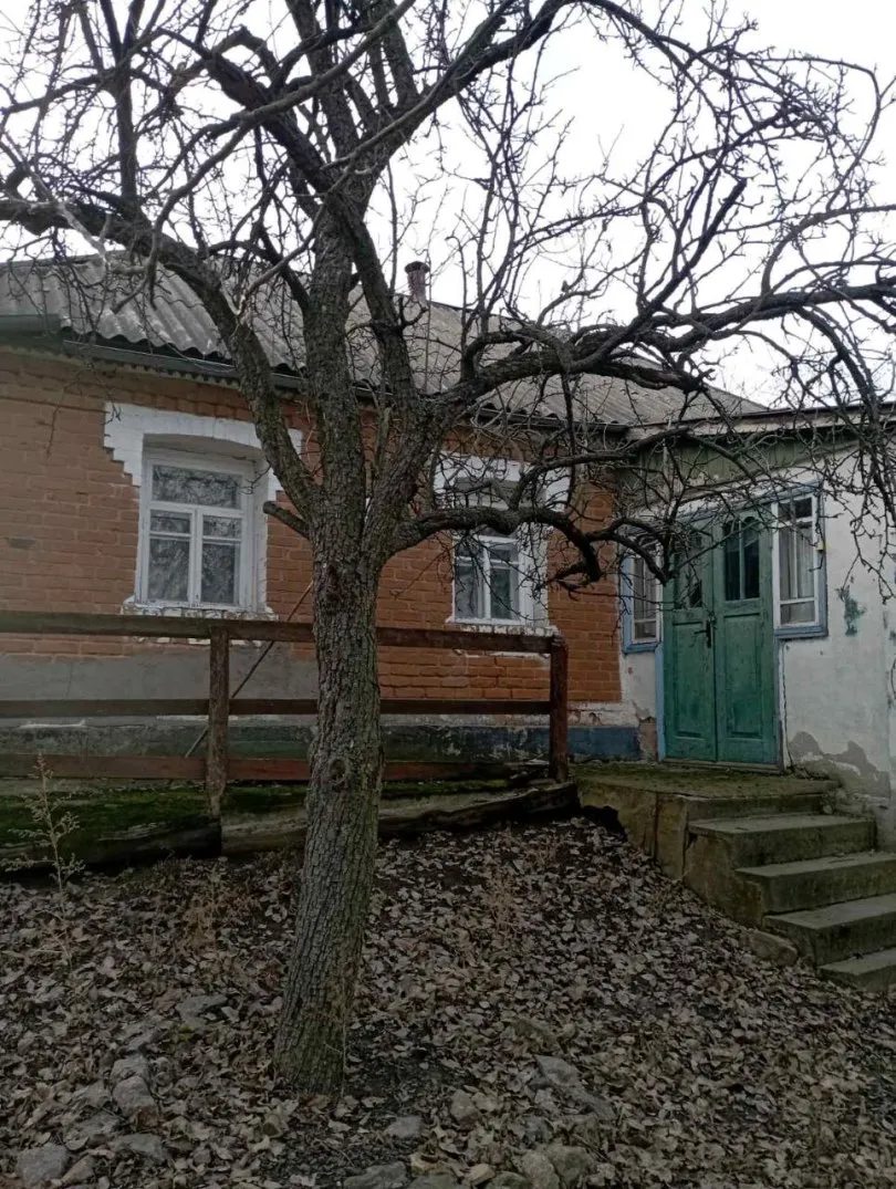 House for sale. 3 rooms, 65 m², 1 floor. Dmytrenky. 
