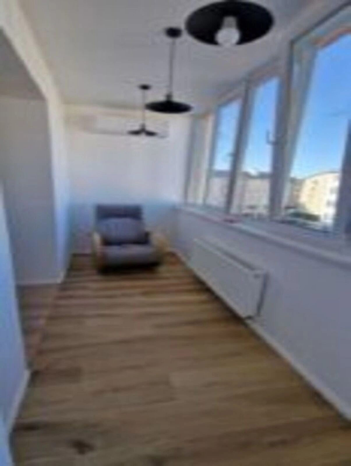 Apartments for sale. 3 rooms, 80 m², 5th floor/5 floors. 7, Podilska , Kryukivshchyna. 