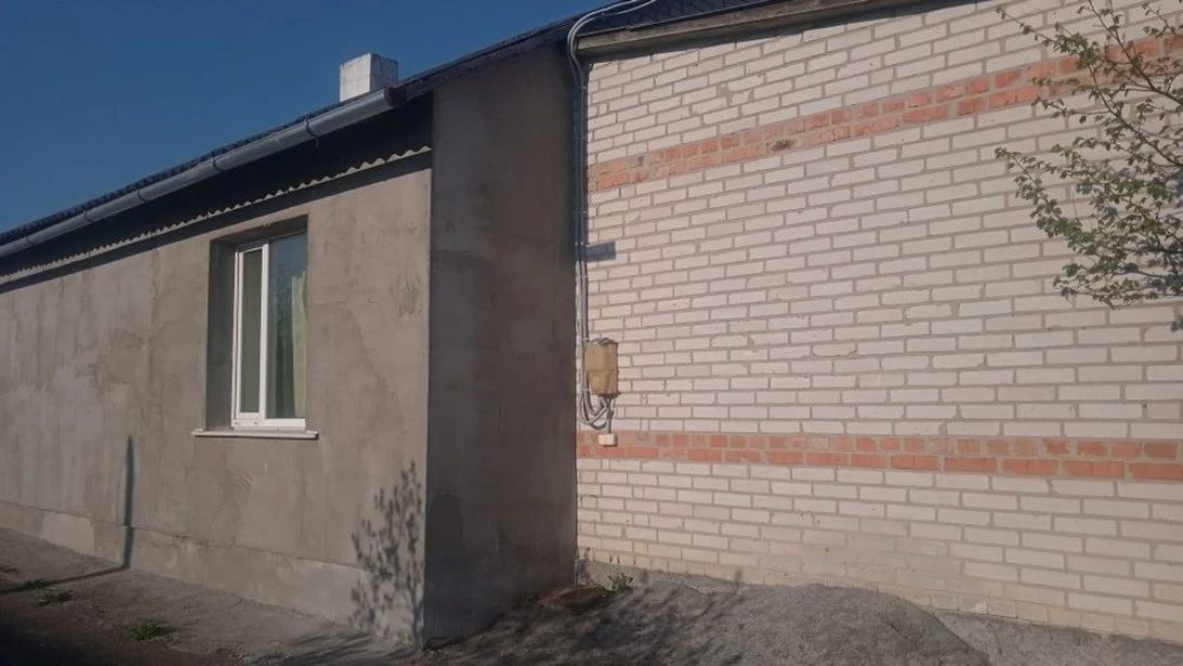 House for sale. 3 rooms, 105 m², 1 floor. Skvyra. 