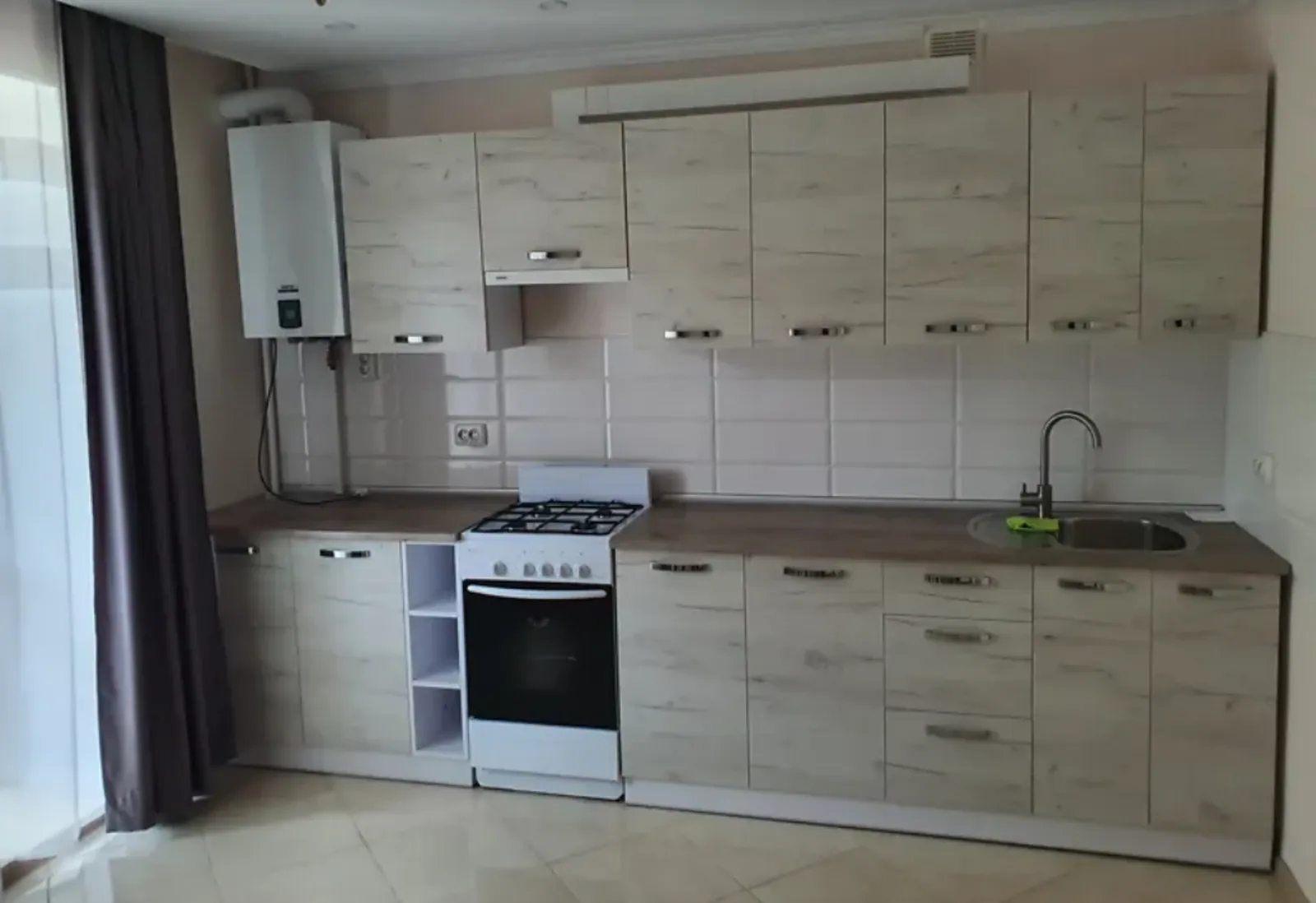 Apartment for rent. 1 room, 49 m², 2nd floor/10 floors. Druzhba, Ternopil. 