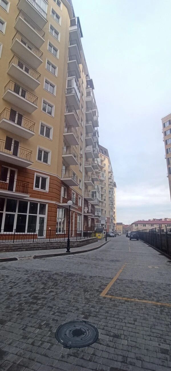 Apartments for sale. 1 room, 38 m², 5th floor/12 floors. 100, Lyustdorfskaya Doroha , Odesa. 