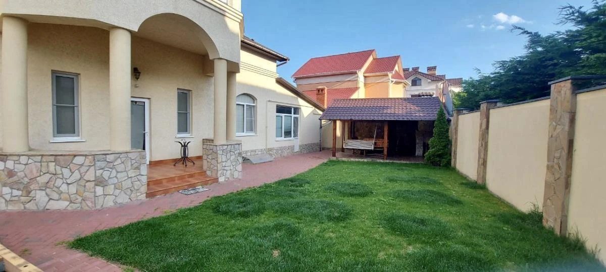 House for sale. 120 m², 1 floor. Prymorska vul., Odesa. 
