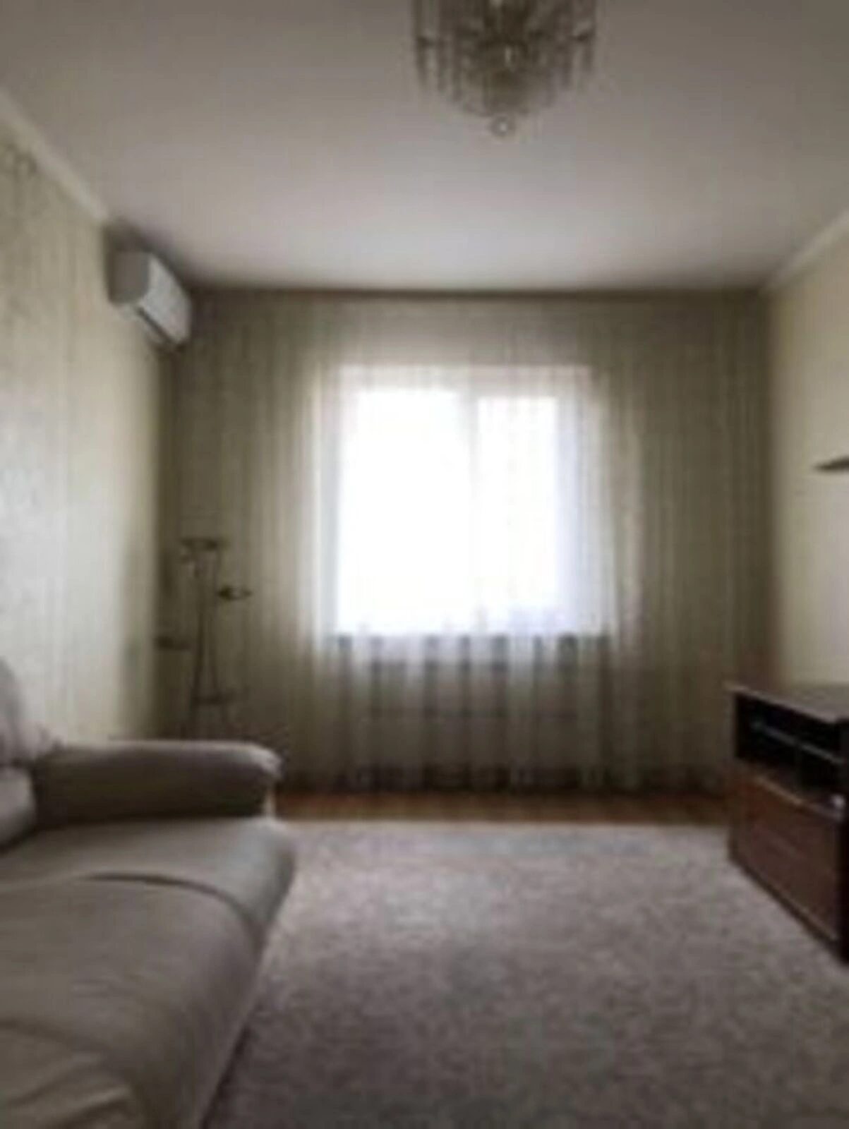 Продаж квартири. 3 rooms, 80 m², 7th floor/10 floors. 22, Святоюріївська , Вишневе. 