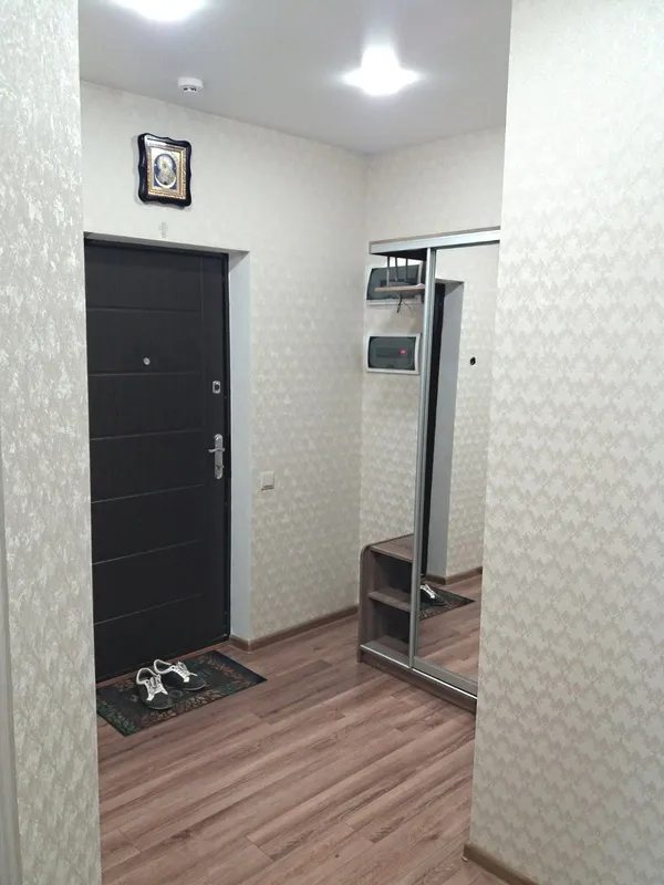 Apartment for rent. 1 room, 45 m², 13 floor/23 floors. 56, Zhabotynskoho ul., Odesa. 