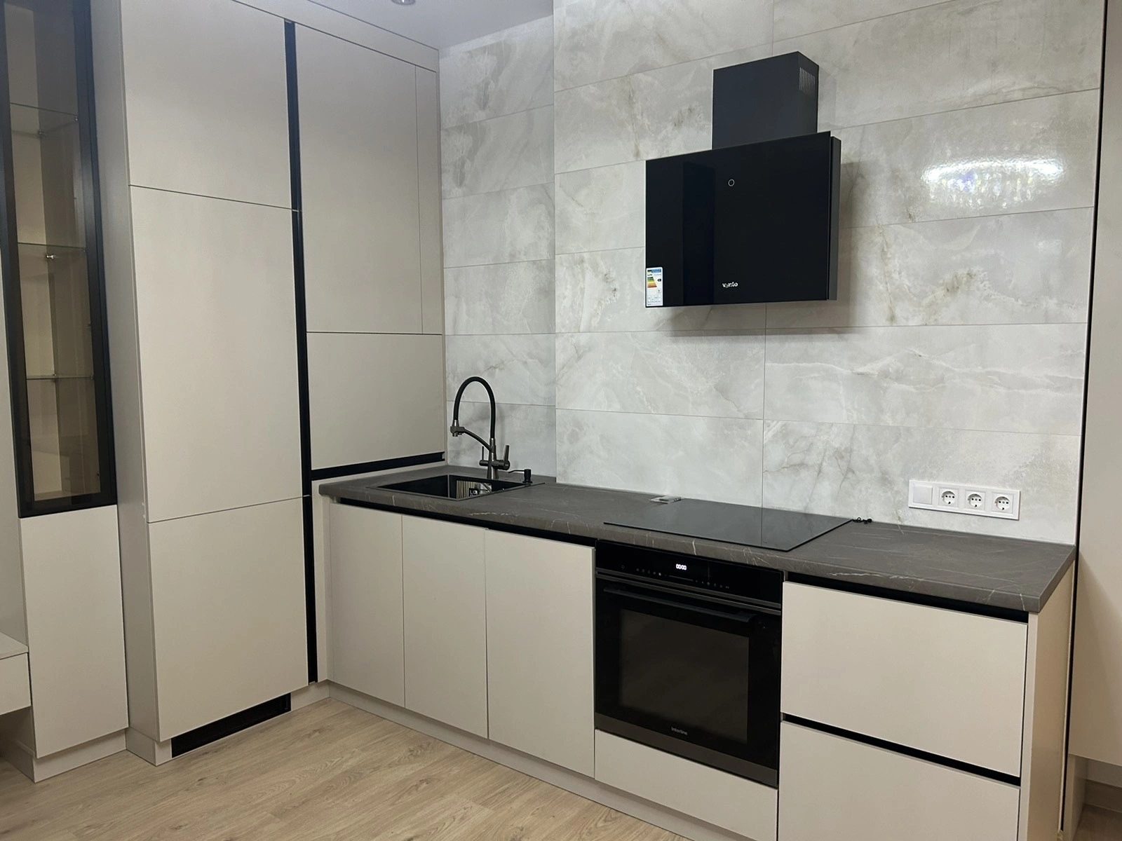 Продаж квартири 2 кімнати, 49 m², 22 пов./24 поверхи. 1, Генуэзская ул., Одеса. 