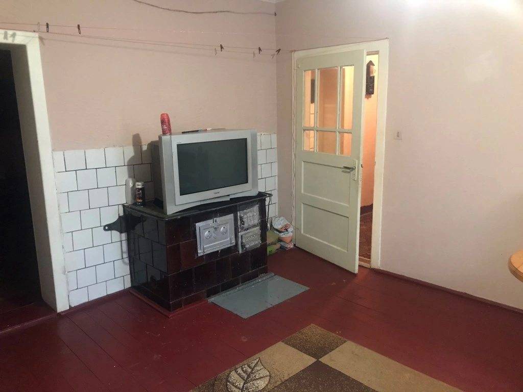 House for sale. 4 rooms, 98 m², 1 floor. Bushtyno. 