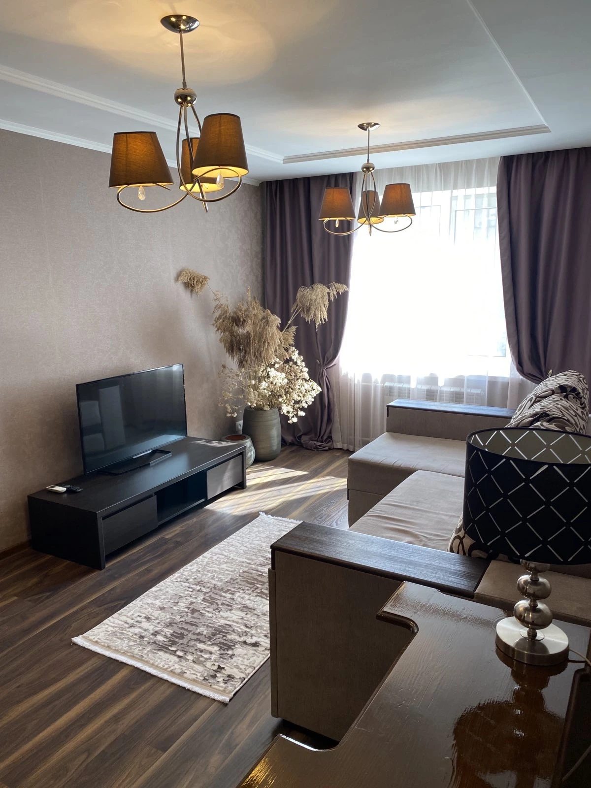 Apartment for rent. 3 rooms, 65 m², 6th floor/9 floors. 171, Mandrykovskaya, Dnipro. 