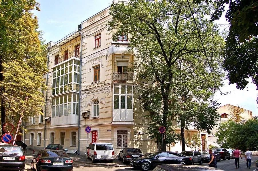 Apartments for sale. 12, Malopidvalna 12, Kyiv. 