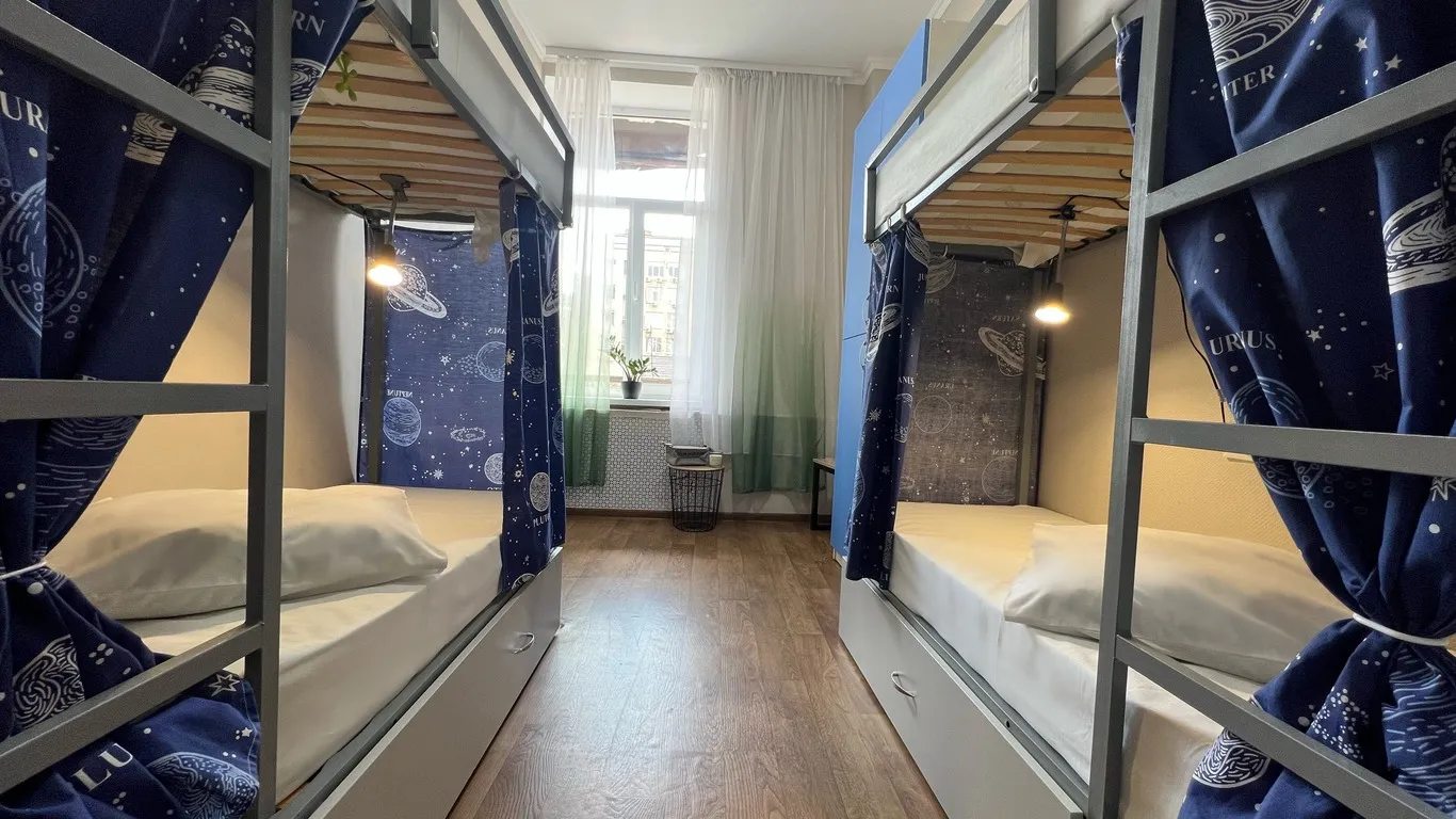 Shared room for rent. 6 rooms, 98 m². Saksaganskogo, Kyiv. 