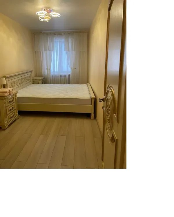 Сдам квартиру. 3 rooms, 60 m², 2nd floor/5 floors. 8, Краснова Николая 8, Киев. 