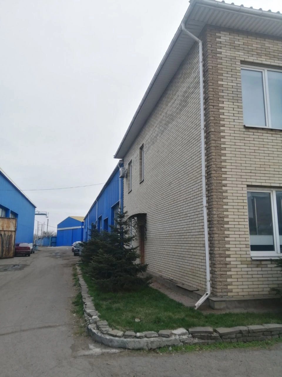 Multi-purpose premises for rent. 1 room, 800 m², 1st floor/1 floor. 15, Zhurnalistiv, Dnipro. 