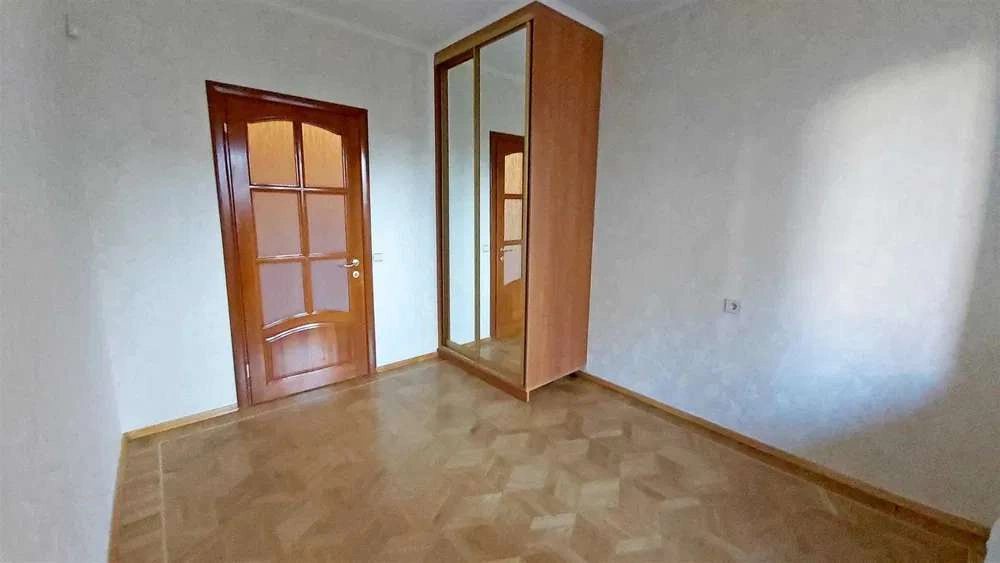 Продаж квартири. 4 rooms, 85 m², 3rd floor/16 floors. 83, Королёва, Одеса. 