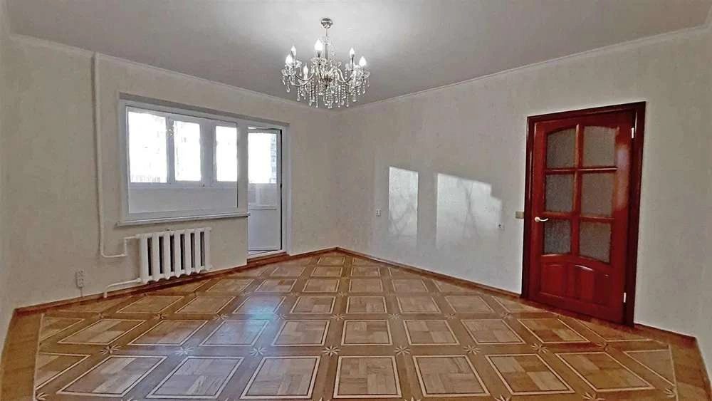 Продаж квартири. 4 rooms, 85 m², 3rd floor/16 floors. 83, Королёва, Одеса. 