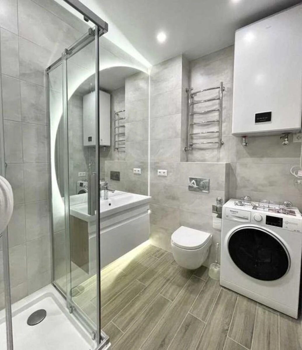 Apartment for rent. 2 rooms, 50 m², 4th floor/9 floors. 16, Soloyanska vul., Kyiv. 