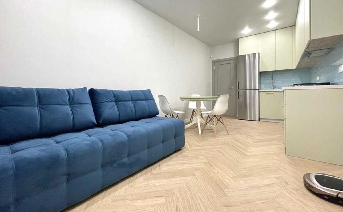 Apartment for rent. 2 rooms, 50 m², 4th floor/9 floors. 16, Soloyanska vul., Kyiv. 