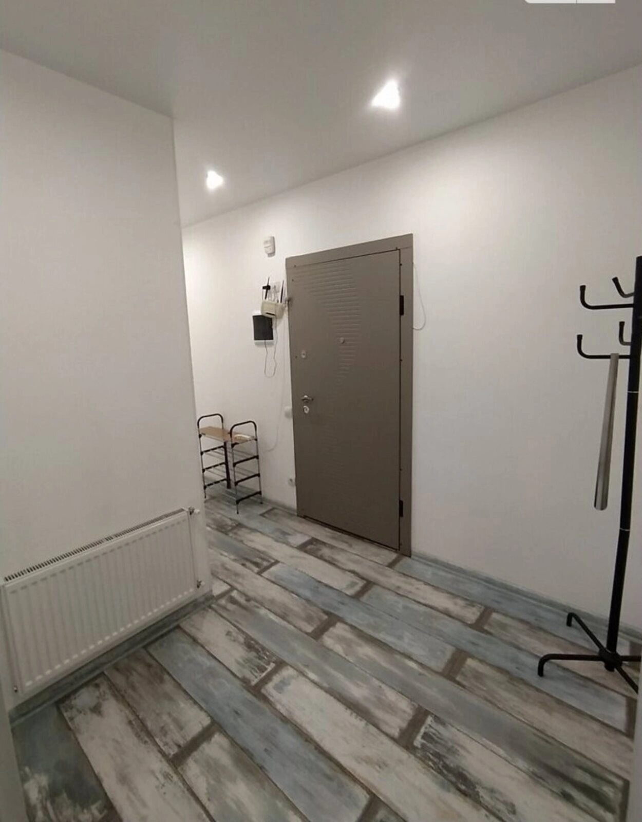 Apartment for rent. 1 room, 65 m², 4th floor/5 floors. 34, Odeska vul., Kryukivshchyna. 