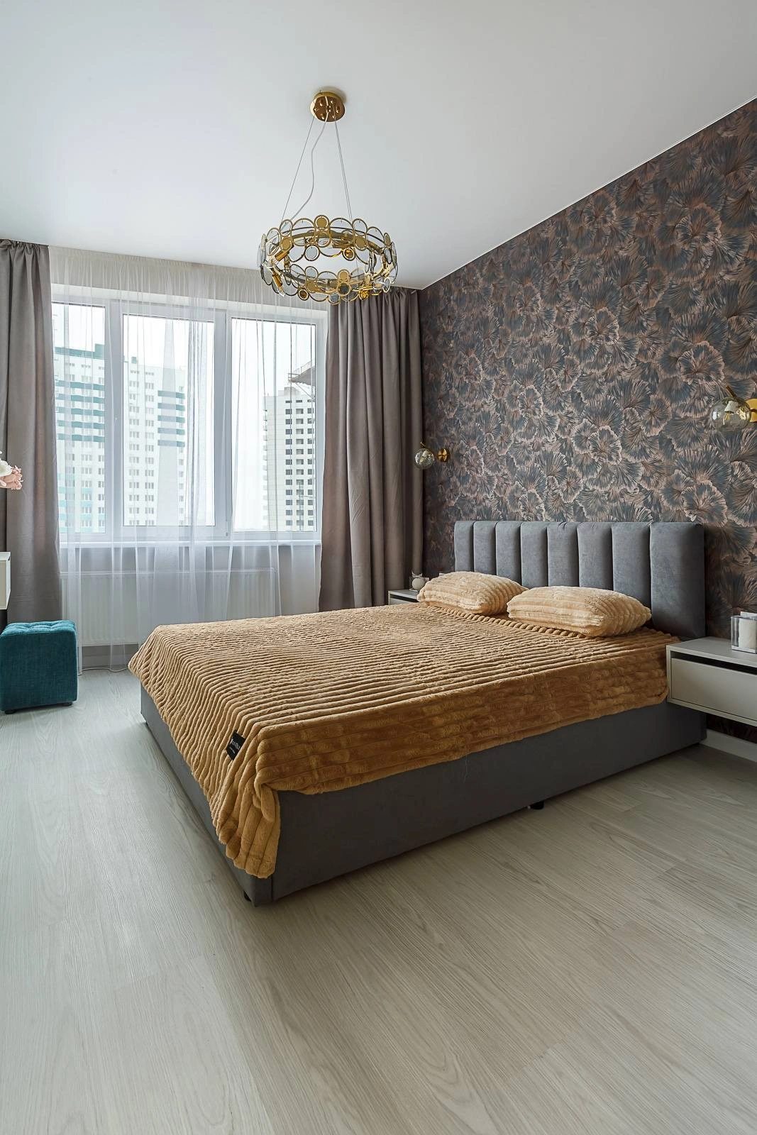 Apartments for sale. 3 rooms, 66 m², 13 floor/17 floors. 55, Lyustdorfskaya Doroha , Odesa. 