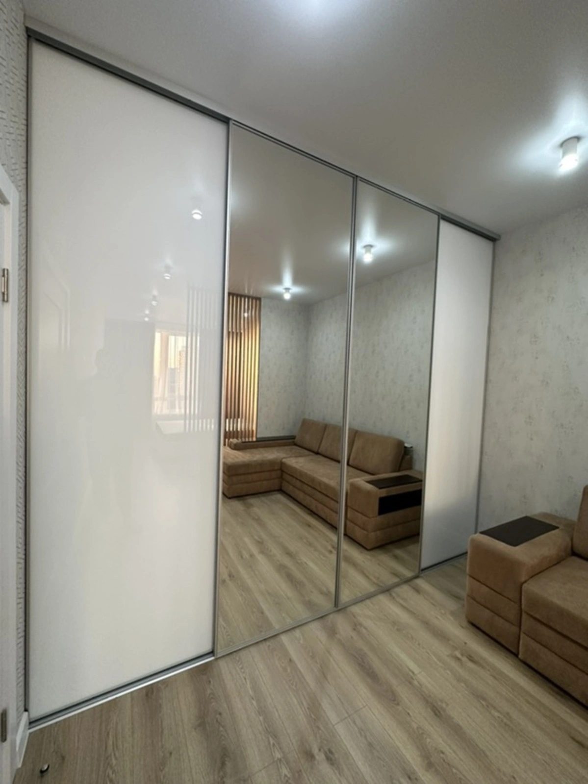 Продаж квартири 1 кімната, 45 m², 14 пов./25 поверхів. 135, Толбухина ул., Одеса. 