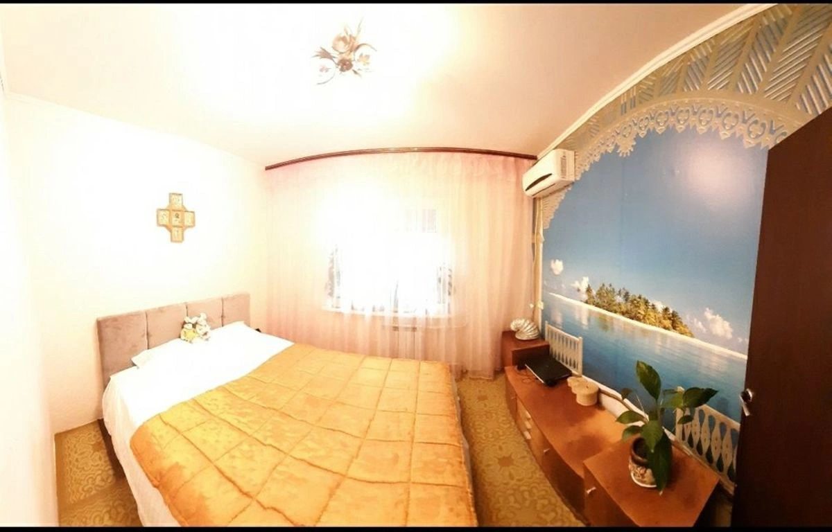 Продаж квартири. 3 rooms, 65 m², 8th floor/9 floors. 64, Королева Академика , Одеса. 