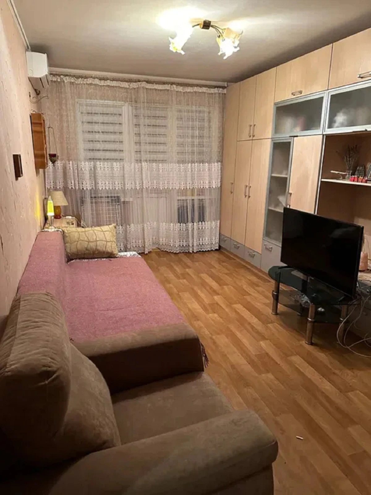 Продаж квартири. 2 rooms, 44 m², 3rd floor/5 floors. 23, Филатова Академика , Одеса. 