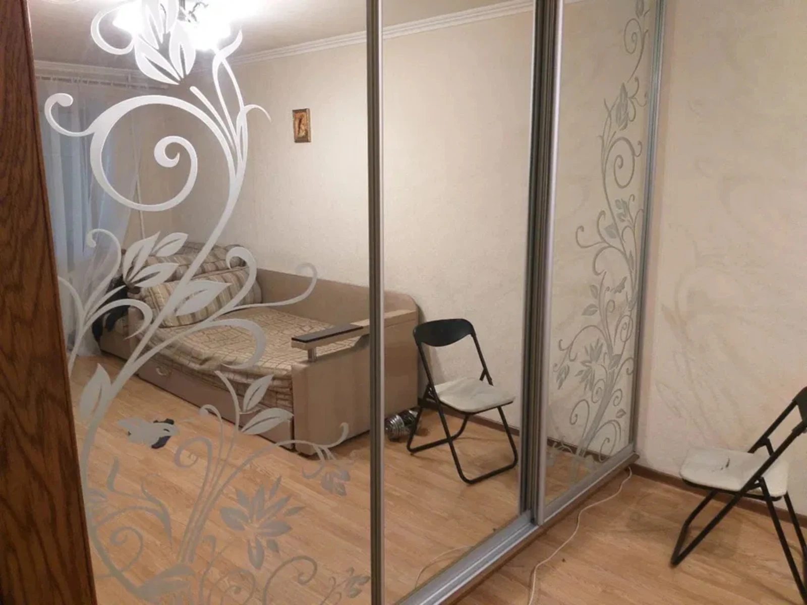 Apartments for sale. 1 room, 30 m², 2nd floor/5 floors. 4, Krasnova ul., Odesa. 