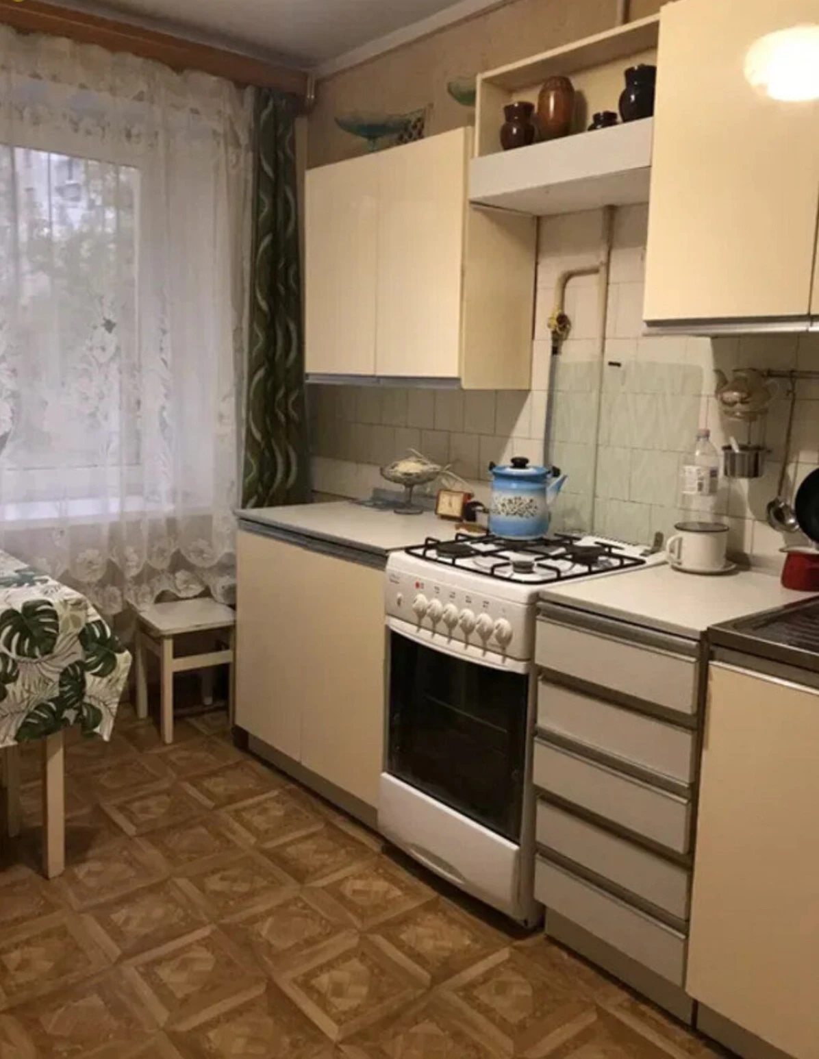 Продаж квартири. 4 rooms, 81 m², 2nd floor/9 floors. 6, Ильфа и Петрова , Одеса. 