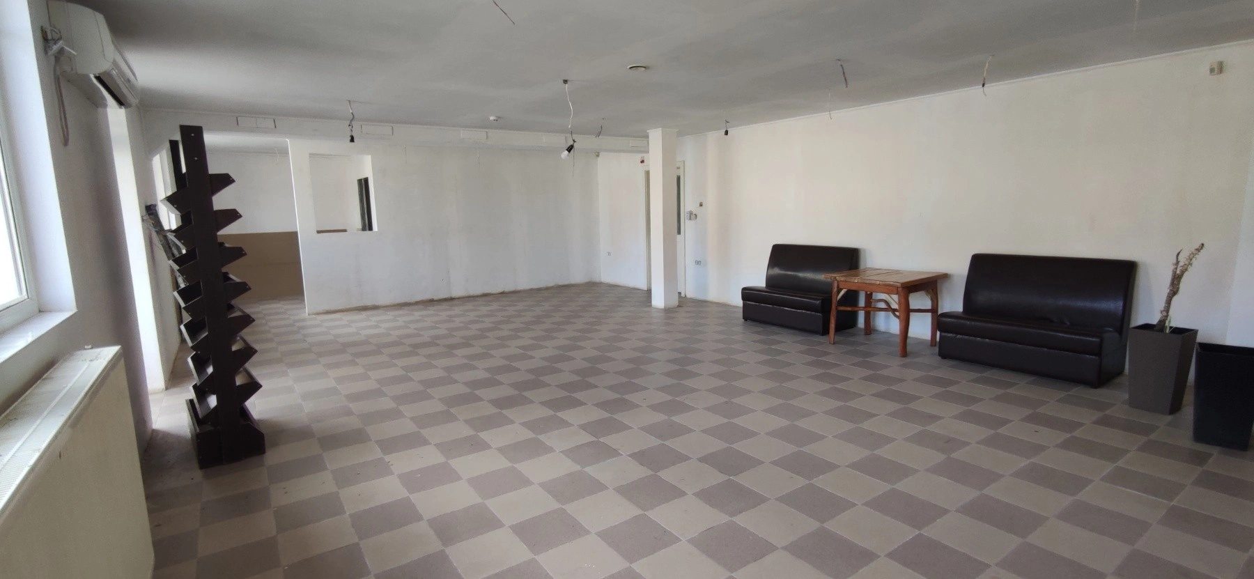 House for sale. 6 rooms, 280 m², 1 floor. Keramichna, Khust. 