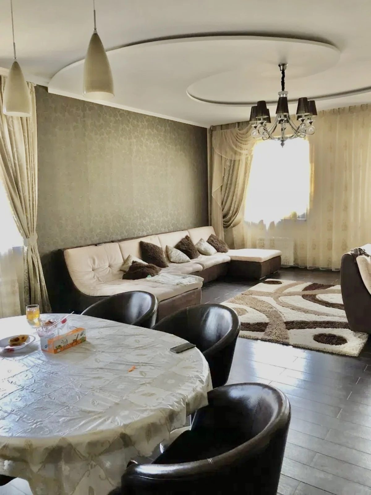 House for sale 258 m², 3 floors. Tayrova Ul. , Odesa. 