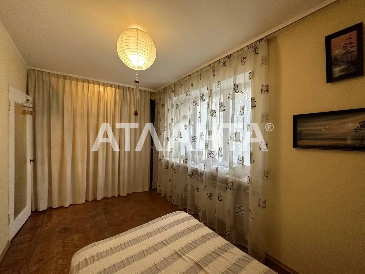 Apartments for sale. 2 rooms, 45 m², 3rd floor/5 floors. 55, Sehedska, Odesa. 