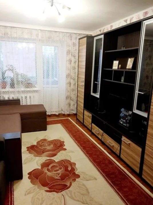Apartments for sale. 1 room, 44 m², 4th floor/5 floors. 88, Lyustdorfskaya doroha, Odesa. 