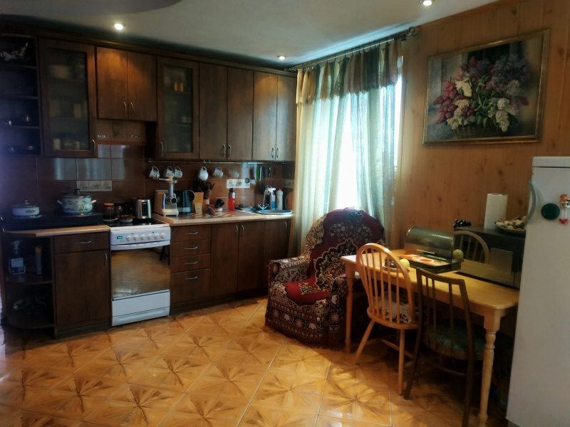 Продажа дома. 4 rooms, 100 m², 2 floors. Садовая, Вышгород. 