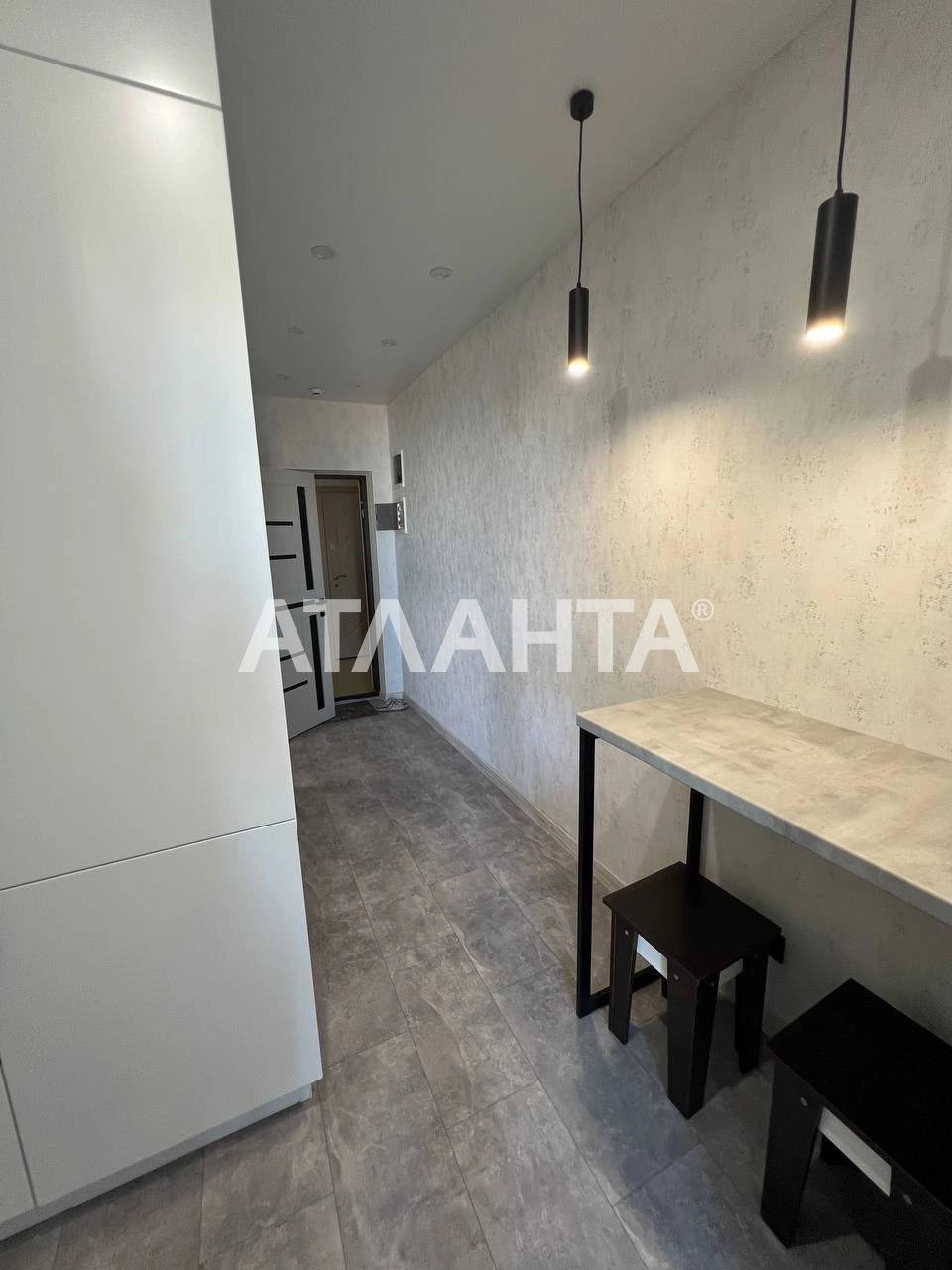 Продажа квартиры. 1 room, 27 m², 14 floor/17 floors. 101, Небесної сотні, Одесса. 