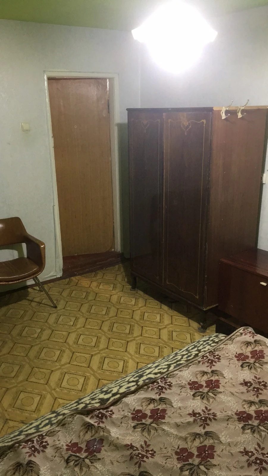 Здам кімнату на тривалий період. 1 room, 80 m², 1st floor/1 floor. 34, Сумская, Киев. 