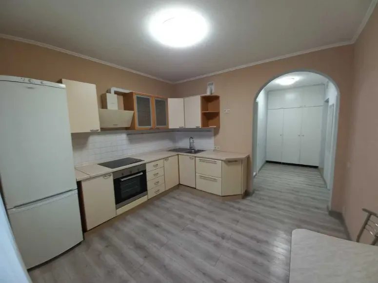 Сдам квартиру. 1 room, 48 m², 4th floor/18 floors. 8, Гришко Михаила 8, Киев. 