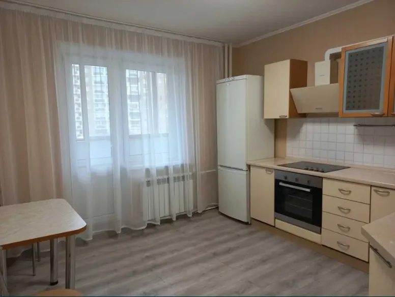 Apartment for rent. 1 room, 48 m², 4th floor/18 floors. 8, Gryshka Mihayla 8, Kyiv. 