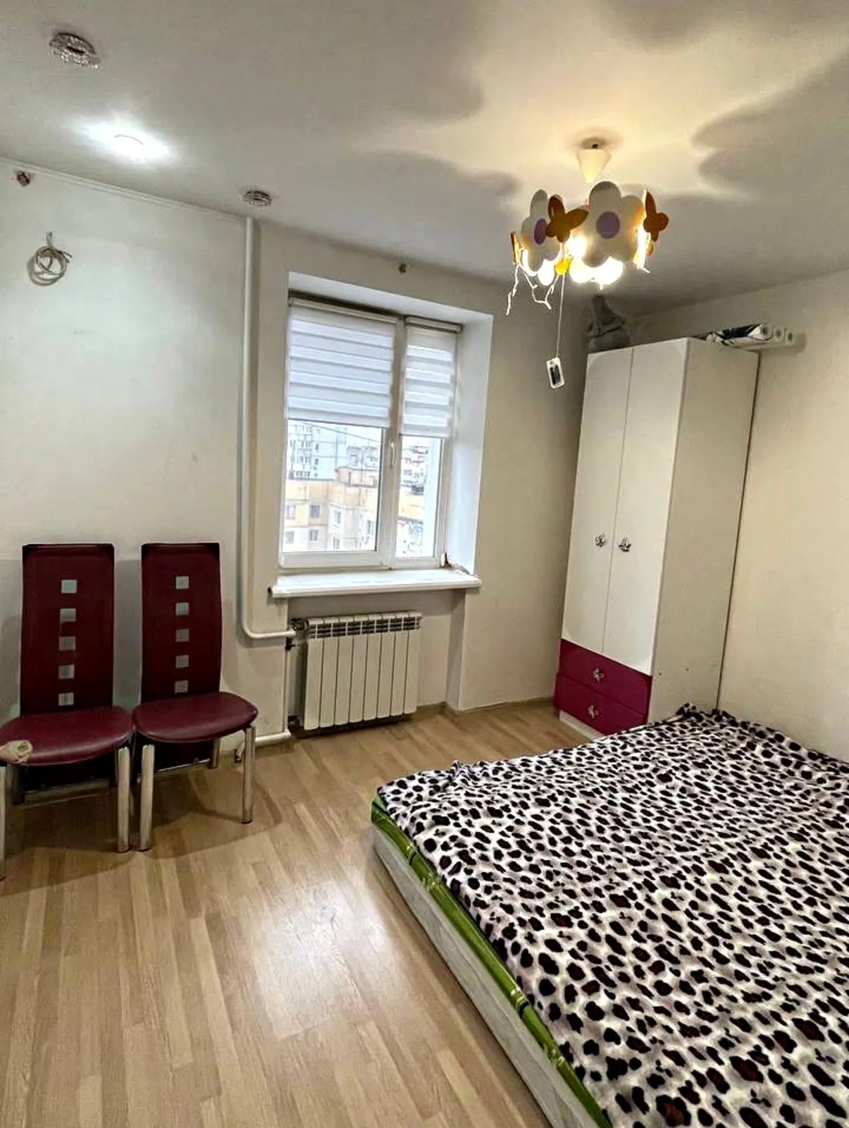 Продаж квартири. 3 rooms, 72 m², 9th floor/10 floors. 81, Королева Академика , Одеса. 