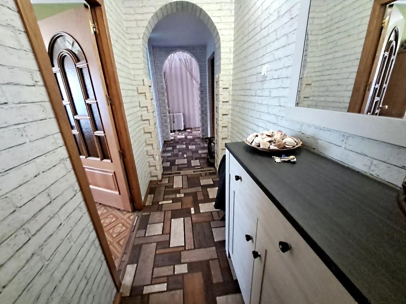 Apartments for sale. 3 rooms, 58 m², 4th floor/9 floors. 76, Koroleva Akademyka , Odesa. 