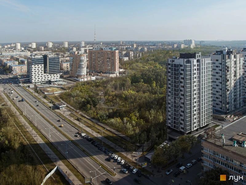 Apartment for rent. 3 rooms, 85 m², 13 floor/17 floors. 49, Minska, Kharkiv. 