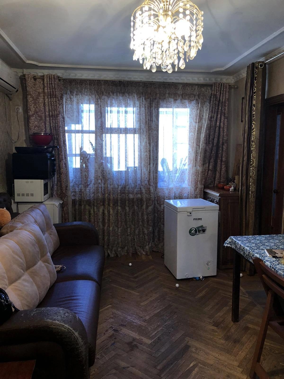 Apartments for sale. 3 rooms, 48 m², 3rd floor/5 floors. 39, Heroev Krut ul. Tereshkovoy, Odesa. 