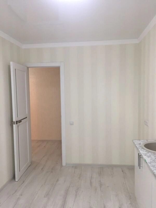 Продаж квартири. 3 rooms, 64 m², 2nd floor/9 floors. 64, Королева Академика ул., Одеса. 