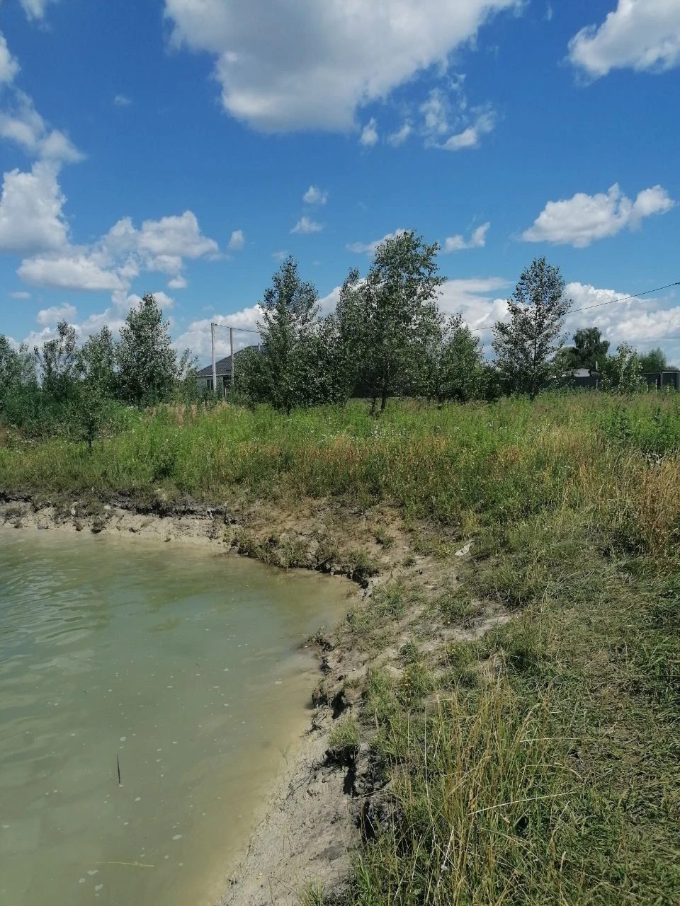 Продається земельна ділянка під житлову забудову в с. Горобіївка