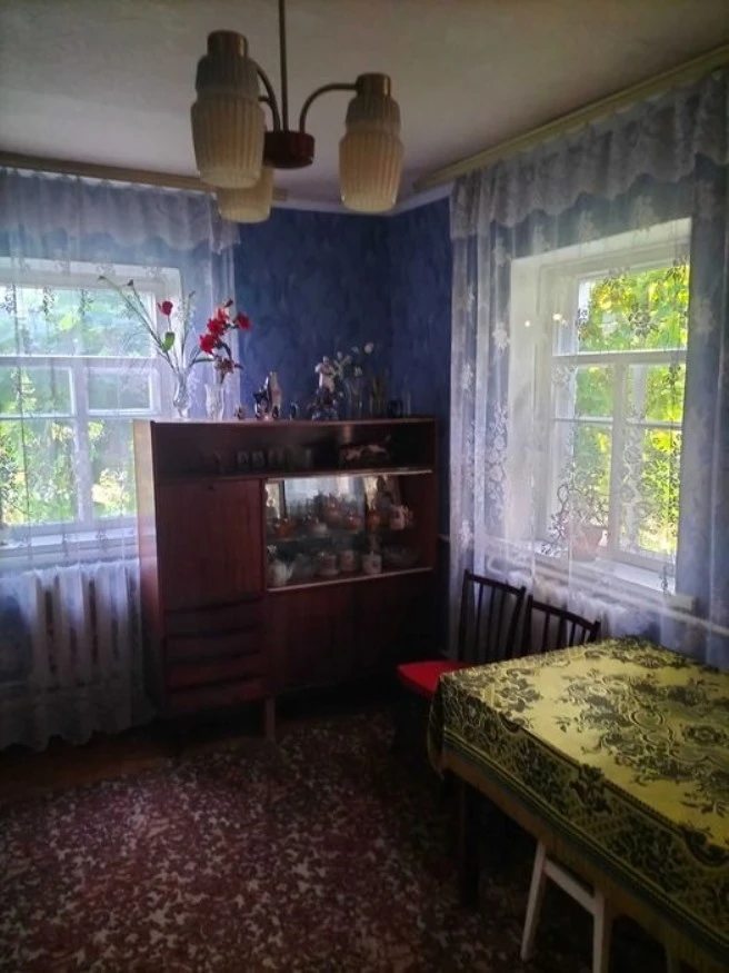 House for sale. 4 rooms, 70 m², 1 floor. Stavyshche. 