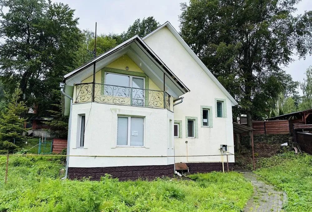 House for sale. 5 rooms, 138 m², 2 floors. Synyak. 