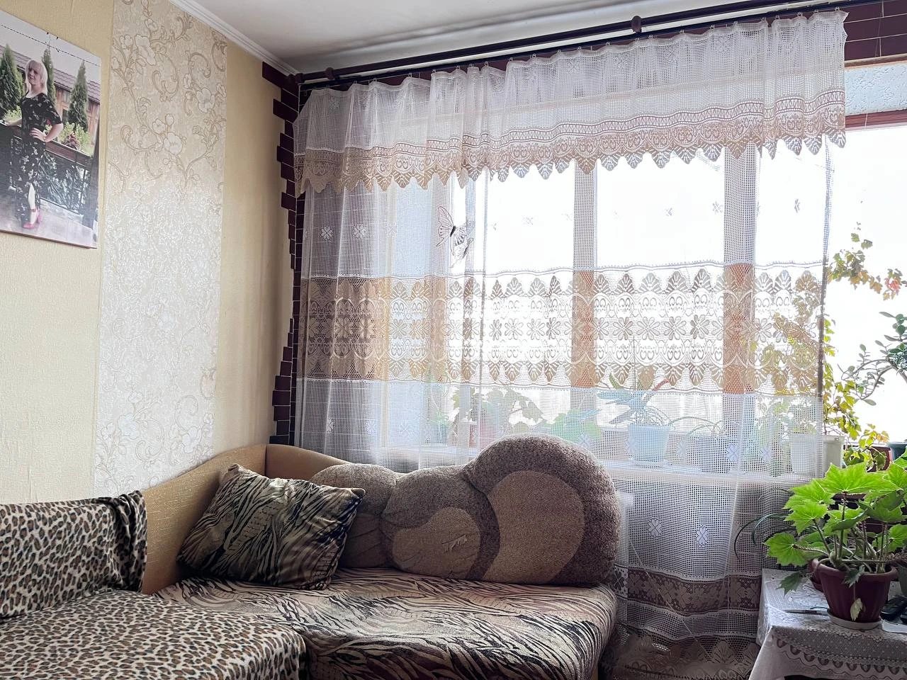 Apartments for sale. 2 rooms, 46 m², 5th floor/5 floors. 7, Syhnivka, Lviv. 