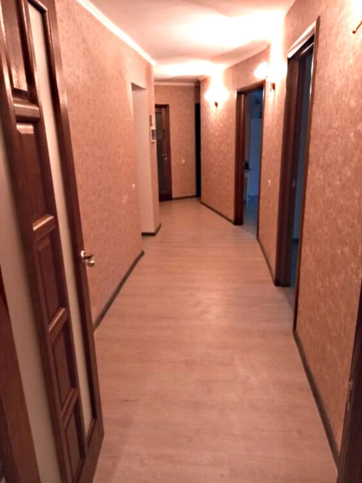 Продаж квартири. 3 rooms, 72 m², 3rd floor/9 floors. 144, Люстдорфская Дорога , Одеса. 