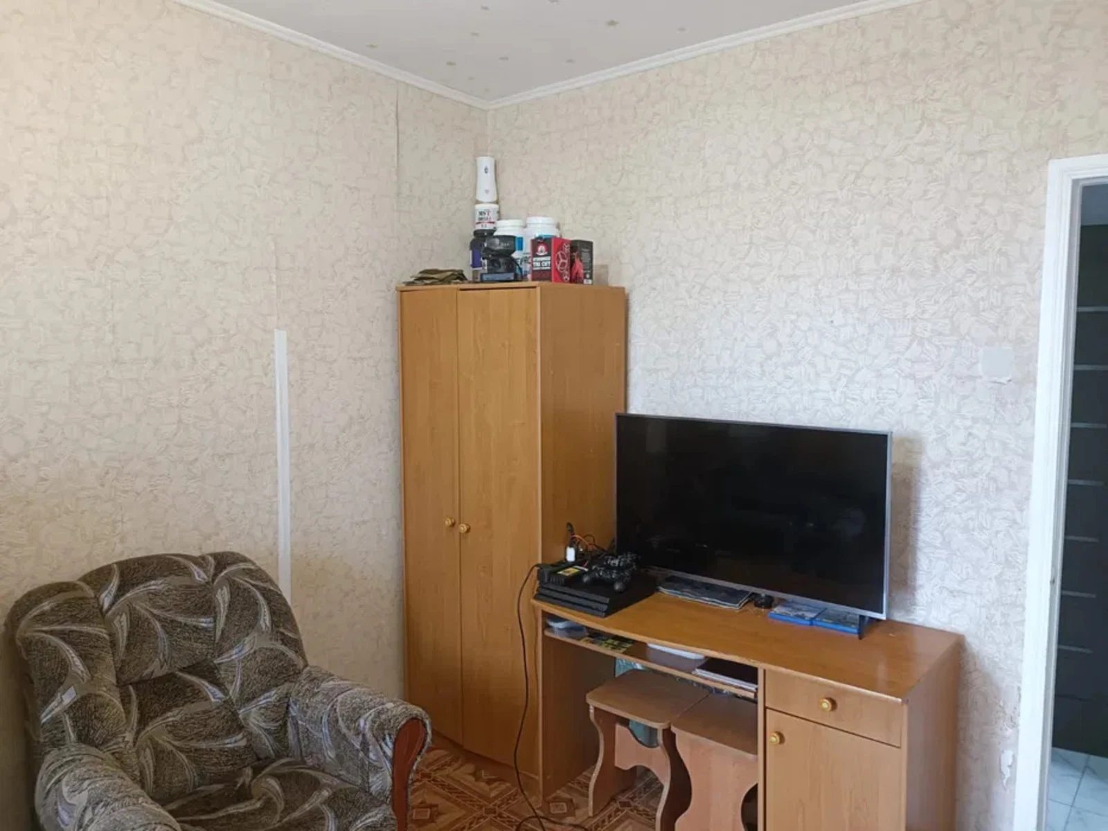 Apartments for sale. 3 rooms, 70 m², 8th floor/10 floors. 20, Arkhytektorskaya ul., Odesa. 