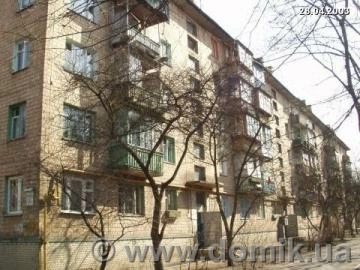 Продаж квартири. 2 rooms, 48 m², 1st floor/5 floors. 7, Червонопільська 7, Київ. 