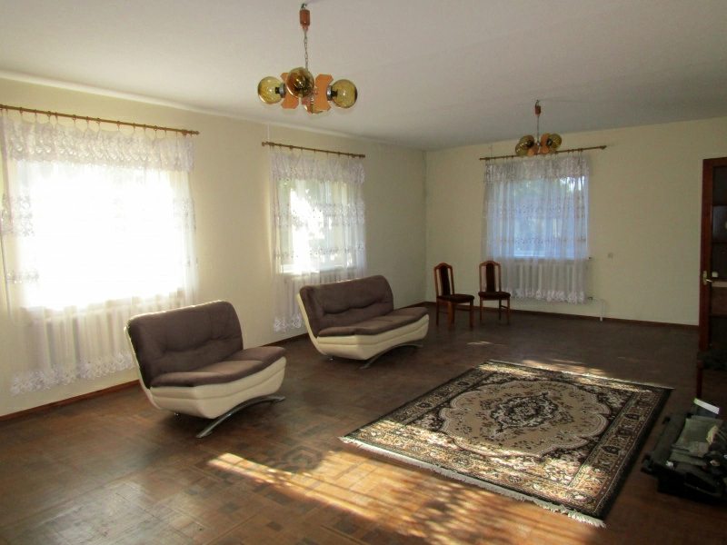 House for sale. 10 rooms, 509 m², 3 floors. Sosnovaya, Dnipro. 