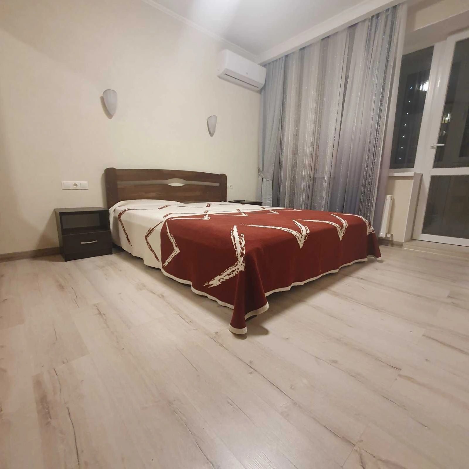 Продаж квартири. 3 rooms, 89 m², 9th floor/14 floors. 162, Костанди ул., Одеса. 