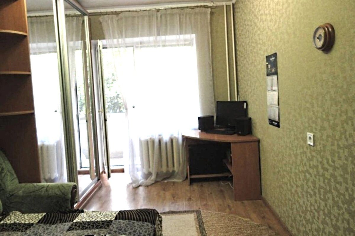 Продаж квартири. 3 rooms, 91 m², 1st floor/9 floors. 59, Академика Вильямса , Одеса. 